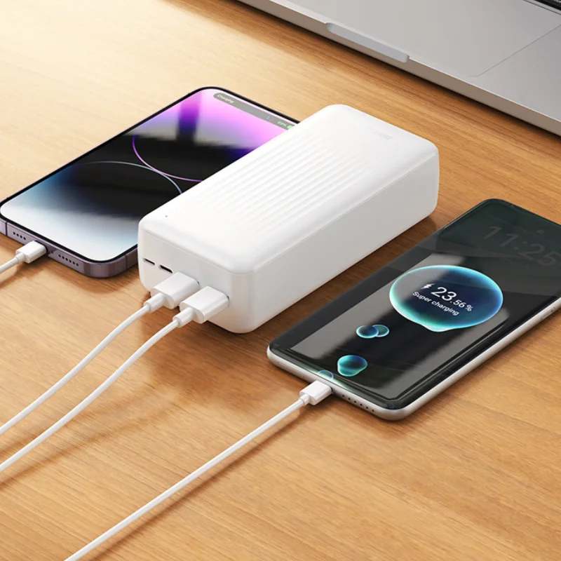 BOROFONE BJ80B power bank 30000mAh en utilisation charge smartphone batterie externe rapide QC 3.0 PD20W