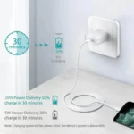 Chargeur rapide Apple Original pour iPhone 20W PD en utilisation, charge 50% en 30 min.
