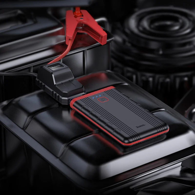 Branchement du booster HOCO QS5 sur une batterie de voiture
