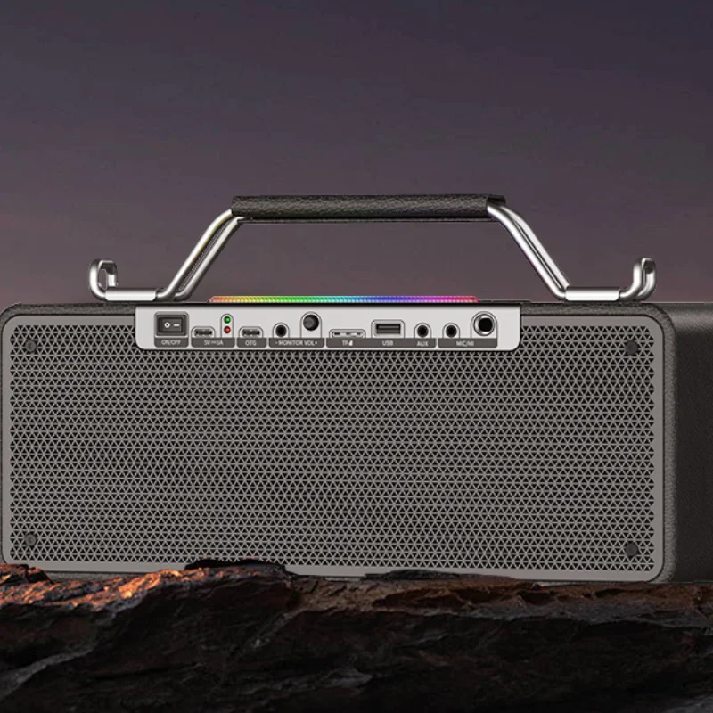 Enceinte étanche Xdobo BMTL Bold en extérieur au crépuscule